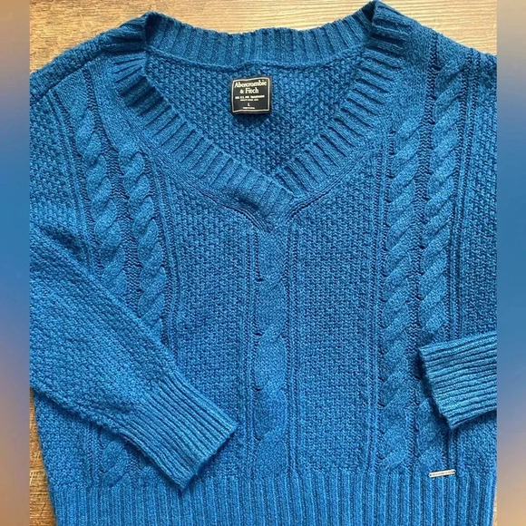 Abercrombie & Fitch Bright Blue V-Neck soft Cable Knit Sweater sz L Y2K EUC - Picture 9 of 16
